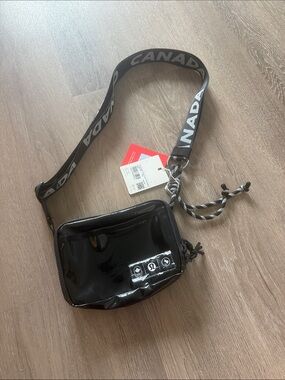 lululemon athletica Black Crossbody Ripstop bag with CANADA Strap
